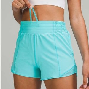NEW Lululemon: Hotty Hot HR Lined Short 4" (Electric Turqoise - 6)